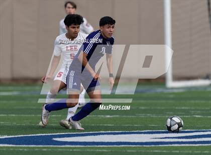 Thumbnail 3 in Lee [Robert E.] vs Jersey Village (UIL 6A State Semifinal) photogallery.