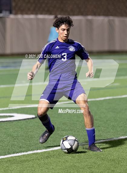 Thumbnail 3 in Lee [Robert E.] vs Jersey Village (UIL 6A State Semifinal) photogallery.