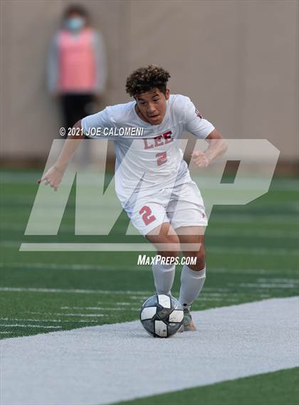 Thumbnail 2 in Lee [Robert E.] vs Jersey Village (UIL 6A State Semifinal) photogallery.