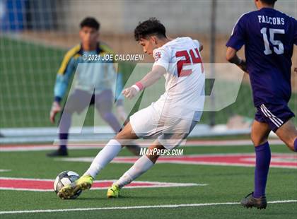 Thumbnail 1 in Lee [Robert E.] vs Jersey Village (UIL 6A State Semifinal) photogallery.