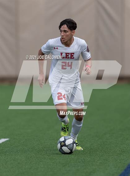 Thumbnail 3 in Lee [Robert E.] vs Jersey Village (UIL 6A State Semifinal) photogallery.