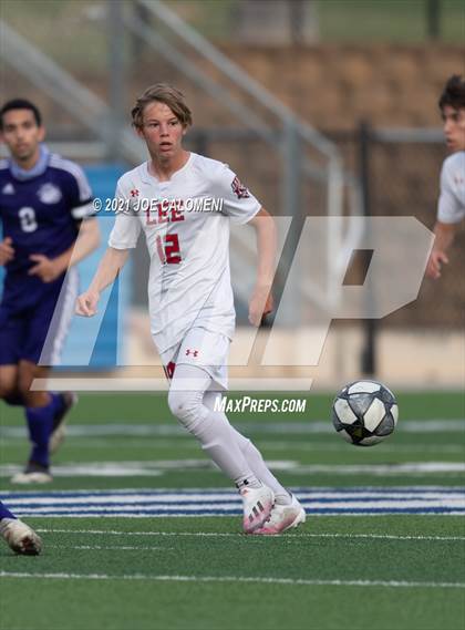 Thumbnail 2 in Lee [Robert E.] vs Jersey Village (UIL 6A State Semifinal) photogallery.