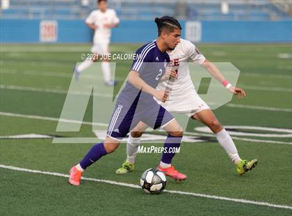 Thumbnail 2 in Lee [Robert E.] vs Jersey Village (UIL 6A State Semifinal) photogallery.