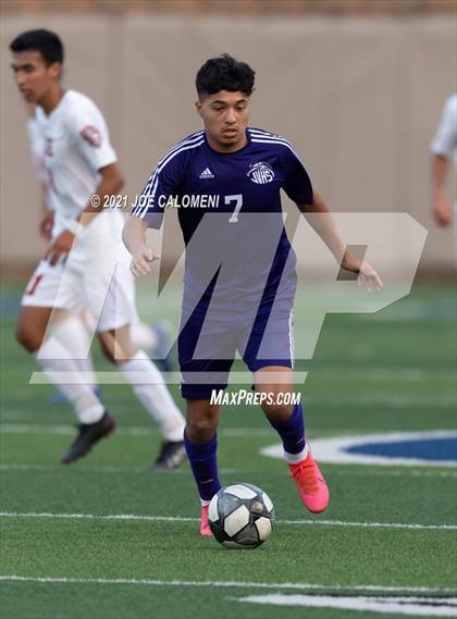 Thumbnail 3 in Lee [Robert E.] vs Jersey Village (UIL 6A State Semifinal) photogallery.