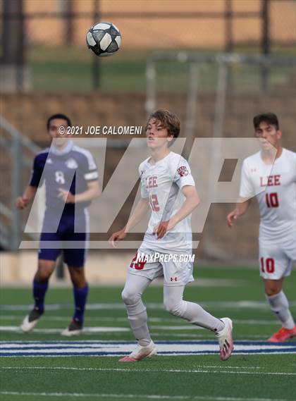 Thumbnail 3 in Lee [Robert E.] vs Jersey Village (UIL 6A State Semifinal) photogallery.