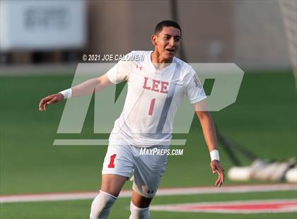 Thumbnail 2 in Lee [Robert E.] vs Jersey Village (UIL 6A State Semifinal) photogallery.