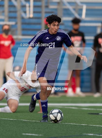 Thumbnail 1 in Lee [Robert E.] vs Jersey Village (UIL 6A State Semifinal) photogallery.