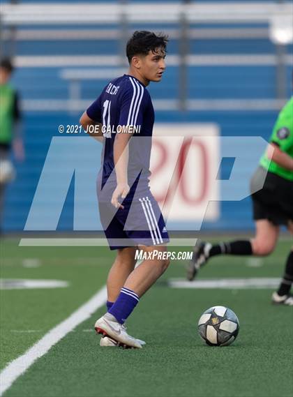 Thumbnail 2 in Lee [Robert E.] vs Jersey Village (UIL 6A State Semifinal) photogallery.
