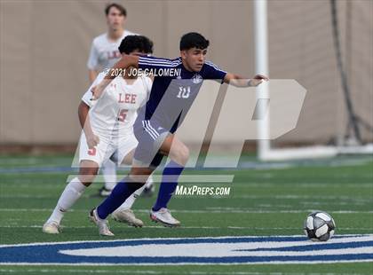 Thumbnail 2 in Lee [Robert E.] vs Jersey Village (UIL 6A State Semifinal) photogallery.