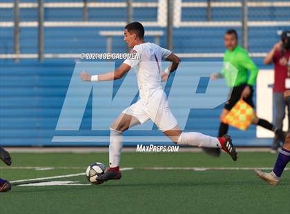Thumbnail 3 in Lee [Robert E.] vs Jersey Village (UIL 6A State Semifinal) photogallery.