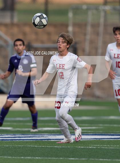Thumbnail 1 in Lee [Robert E.] vs Jersey Village (UIL 6A State Semifinal) photogallery.