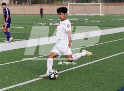 Thumbnail 2 in Lee [Robert E.] vs Jersey Village (UIL 6A State Semifinal) photogallery.