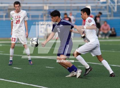 Thumbnail 3 in Lee [Robert E.] vs Jersey Village (UIL 6A State Semifinal) photogallery.