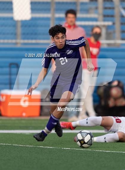 Thumbnail 2 in Lee [Robert E.] vs Jersey Village (UIL 6A State Semifinal) photogallery.