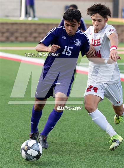 Thumbnail 1 in Lee [Robert E.] vs Jersey Village (UIL 6A State Semifinal) photogallery.