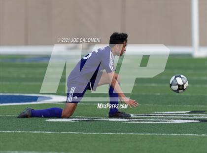 Thumbnail 2 in Lee [Robert E.] vs Jersey Village (UIL 6A State Semifinal) photogallery.