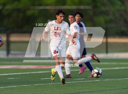 Thumbnail 1 in Lee [Robert E.] vs Jersey Village (UIL 6A State Semifinal) photogallery.