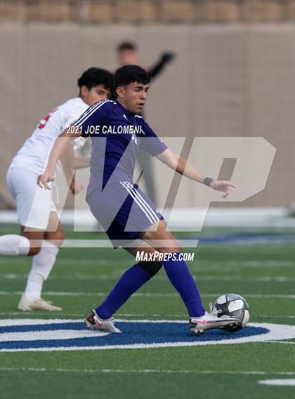 Thumbnail 3 in Lee [Robert E.] vs Jersey Village (UIL 6A State Semifinal) photogallery.