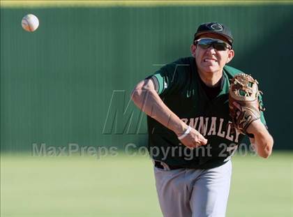 Thumbnail 1 in Connally @ Akins photogallery.