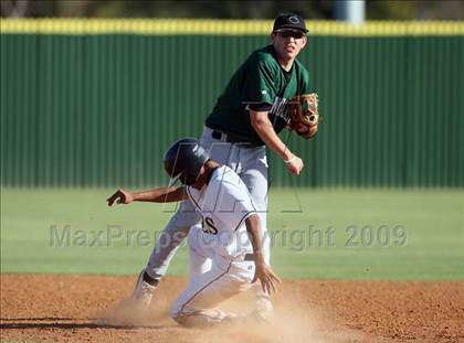 Thumbnail 1 in Connally @ Akins photogallery.