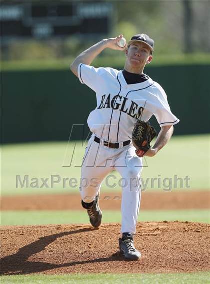 Thumbnail 2 in Connally @ Akins photogallery.
