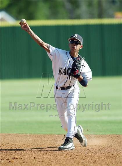 Thumbnail 2 in Connally @ Akins photogallery.