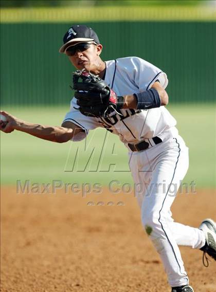 Thumbnail 1 in Connally @ Akins photogallery.