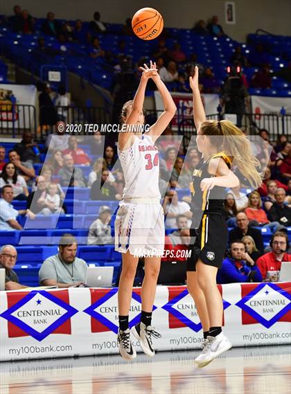 Thumbnail 1 in Melbourne vs. Quitman (AAA 2A State Final) photogallery.