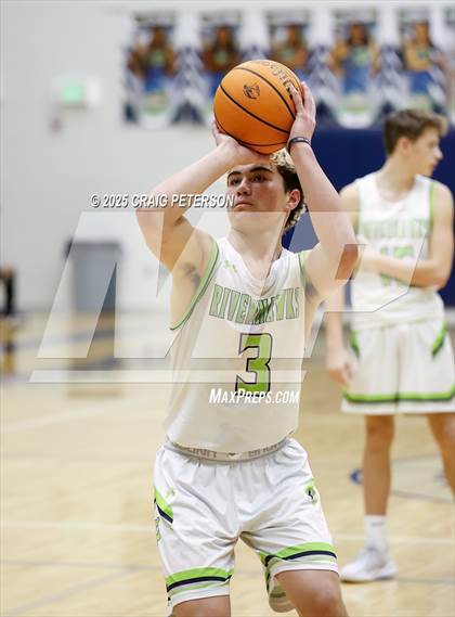 Thumbnail 1 in Logan @ Ridgeline (Sophomore) photogallery.