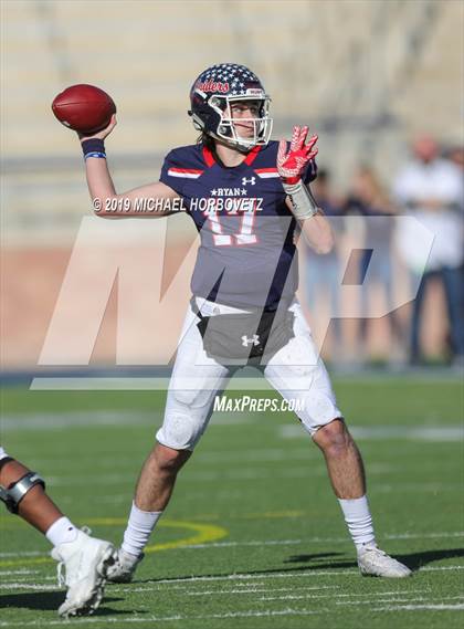 Thumbnail 2 in Lone Star vs. Ryan (UIL 5A Semifinal) photogallery.