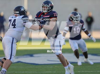 Thumbnail 2 in Lone Star vs. Ryan (UIL 5A Semifinal) photogallery.