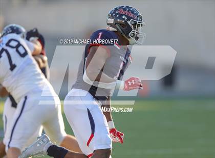 Thumbnail 2 in Lone Star vs. Ryan (UIL 5A Semifinal) photogallery.