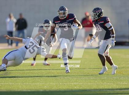 Thumbnail 3 in Lone Star vs. Ryan (UIL 5A Semifinal) photogallery.