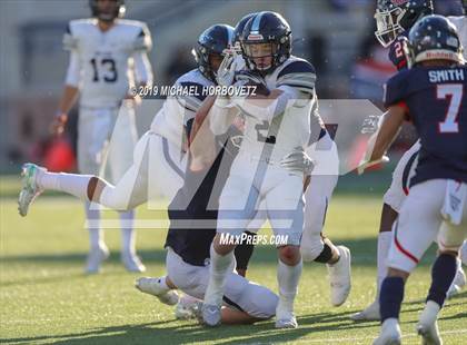 Thumbnail 3 in Lone Star vs. Ryan (UIL 5A Semifinal) photogallery.