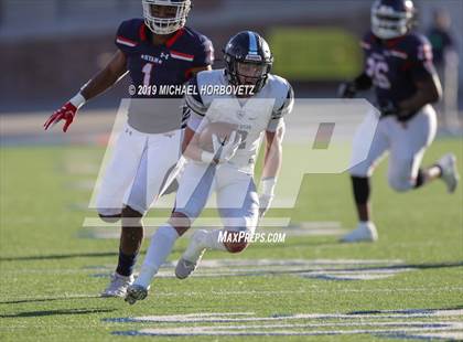 Thumbnail 1 in Lone Star vs. Ryan (UIL 5A Semifinal) photogallery.