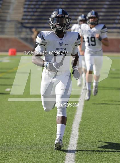 Thumbnail 3 in Lone Star vs. Ryan (UIL 5A Semifinal) photogallery.
