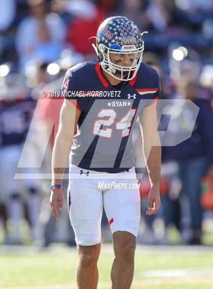 Thumbnail 3 in Lone Star vs. Ryan (UIL 5A Semifinal) photogallery.