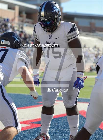 Thumbnail 3 in Lone Star vs. Ryan (UIL 5A Semifinal) photogallery.