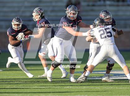 Thumbnail 2 in Lone Star vs. Ryan (UIL 5A Semifinal) photogallery.