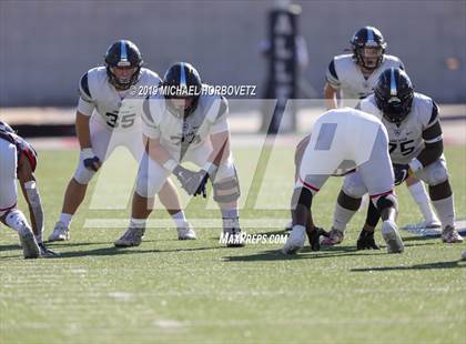 Thumbnail 3 in Lone Star vs. Ryan (UIL 5A Semifinal) photogallery.