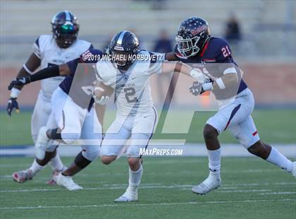 Thumbnail 3 in Lone Star vs. Ryan (UIL 5A Semifinal) photogallery.