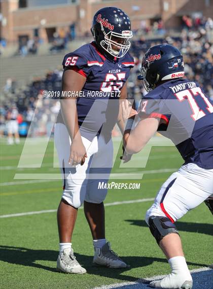 Thumbnail 2 in Lone Star vs. Ryan (UIL 5A Semifinal) photogallery.