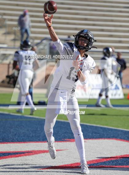 Thumbnail 2 in Lone Star vs. Ryan (UIL 5A Semifinal) photogallery.