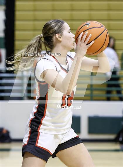 Thumbnail 3 in Clackamas vs Princeton ( Nike TOC) photogallery.