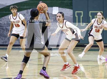 Thumbnail 3 in Clackamas vs Princeton ( Nike TOC) photogallery.