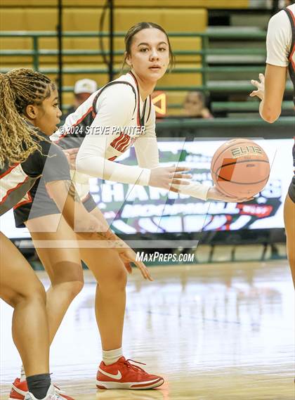 Thumbnail 2 in Clackamas vs Princeton ( Nike TOC) photogallery.