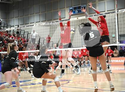 Thumbnail 2 in Archbishop Mitty @ Mater Dei (CIF State Open Division Finals) photogallery.