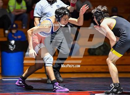 Thumbnail 3 in Tahoma at Kennedy Catholic photogallery.