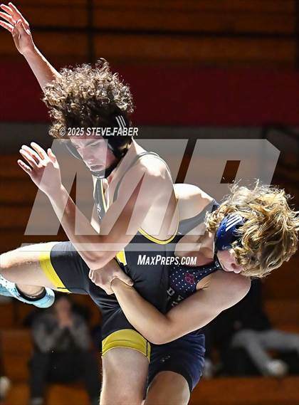 Thumbnail 3 in Tahoma at Kennedy Catholic photogallery.