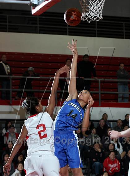 Thumbnail 1 in Mater Dei vs. La Jolla Country Day (Realrun Classic) photogallery.